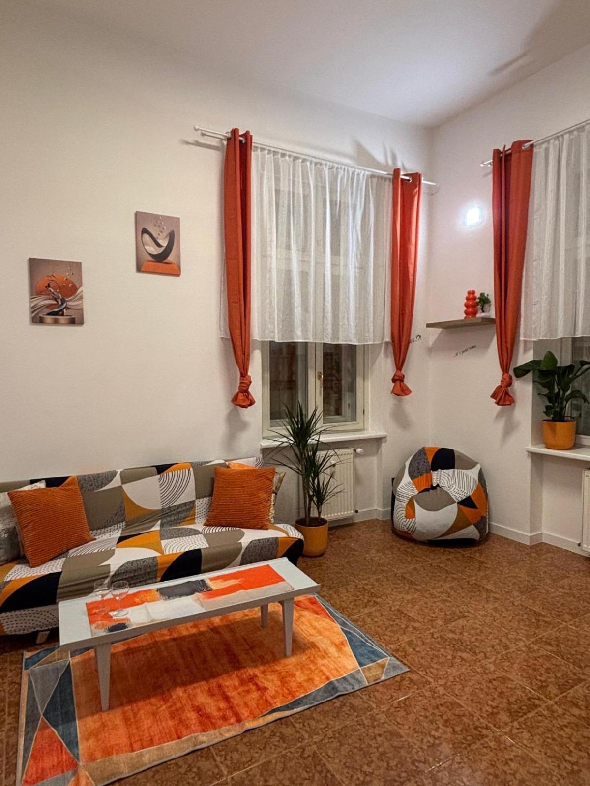 Olivova Apartment